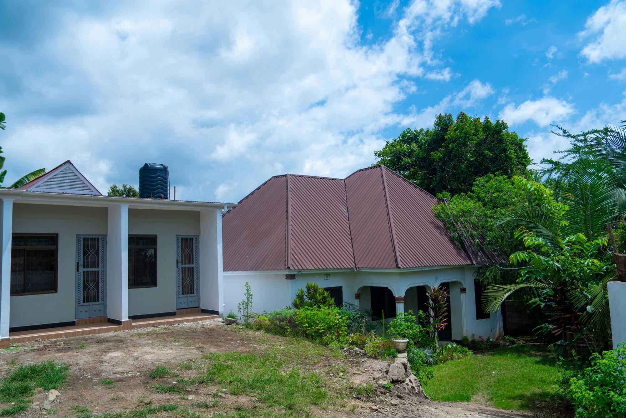 Bed and Breakfast New Dream House Аруша Екстер'єр фото
